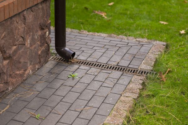 Cost of Gutter Drain Maintenance in Visalia